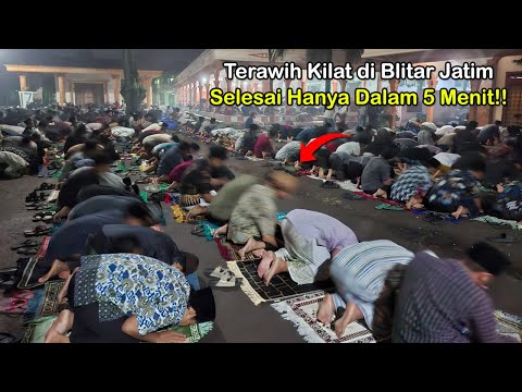 Selesai Dalam 5 Menit! Tarawih Super Cepat di Blitar ini Gegerkan Warga Indonesia