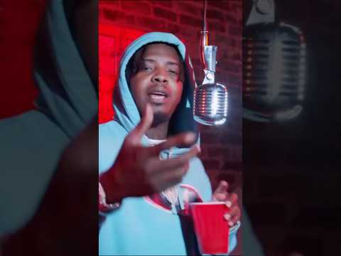 You steady bringingโ up some old sh*t ๐ถโ๐ซ๏ธ #deemula #blowmyhigh #hiphop