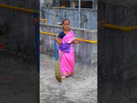mummy Jhadu mar do 😭😂 #shorts #funnyshorts #funnyvideo