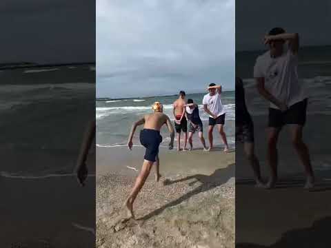 Quando siete in Spiaggia e decidete di creare questa Scena