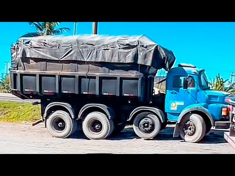 ►CAMINHÕES ANTIGOS EM PLENA ATIVIDADE- NO POSSADO ERA ASSIM