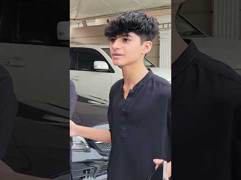 Minister Saahib Keh Pas Landcruiser Thi Tou? #PakWheels #PWCars #PWBuy #Lexus #Audi #LC200