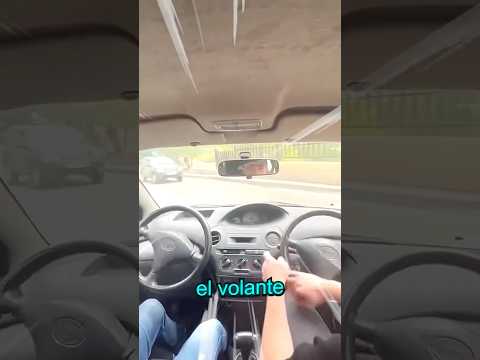 Este es el país donde los coches traen el volante de los dos lados #shorts #opentracks