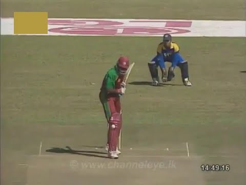 One of the worst Cricket shot of all time? Batsman name will suprise you! Big error from a Legend.