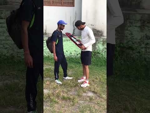 Bat के दो टुकड़े हो गए😓English Willow ही टूट गया🏏😭।Minivlog। #shorts #minivlog #cricwidpratap #top