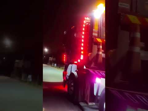 trailer truck spotted tiktoker, #trending #virals #fypシ #busina #shorts #foryou #basuri