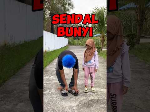 Ayam Pakai Sandal😅😄
