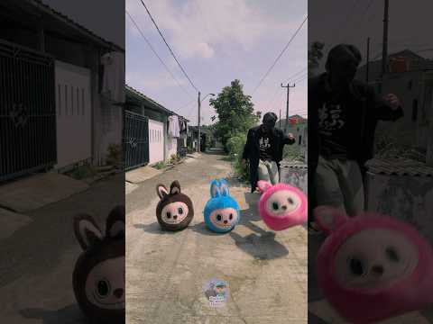 Pakein Labubu Kepala Tapi Ditendang