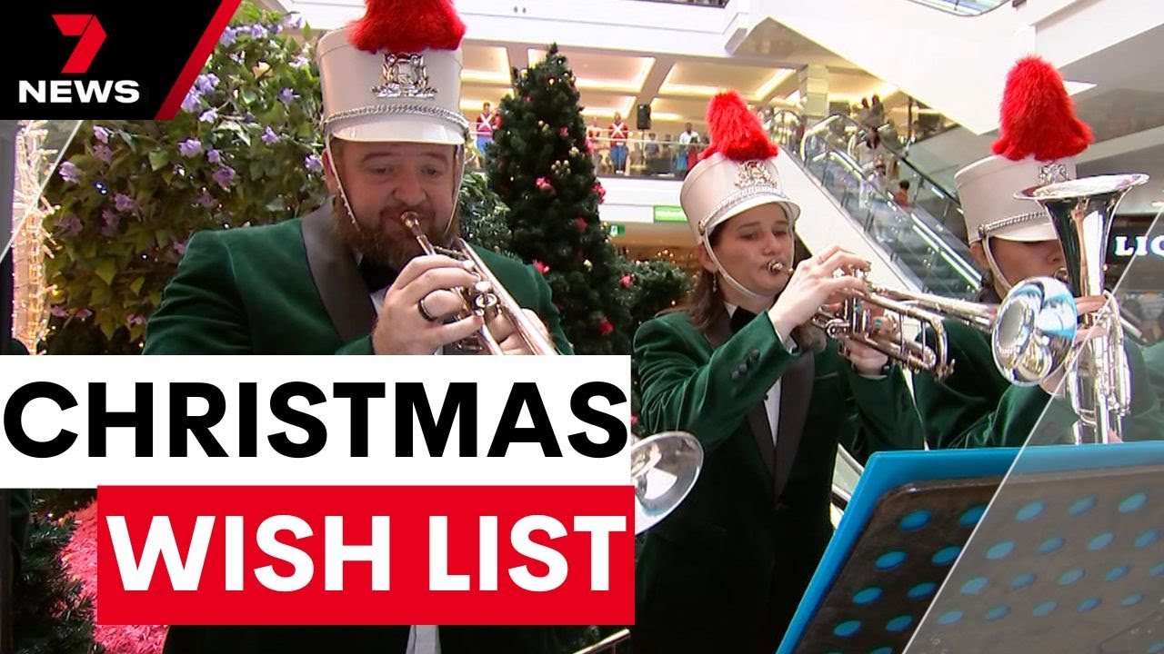 Aussies are splashing more cash than ever for Christmas | 7NEWS