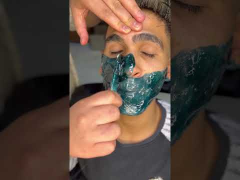 علاج البشره نهائي من الهالات السوداء😂😱✂️#subscribe #barbershop #viralyoutubeshorts #تحشيش