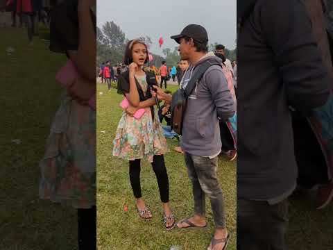 সুন্দরী টিকটকারের কথাগুলো শুনে মুগ্ধ হয়ে গেলাম