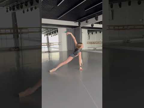Impro at Ballet Studio by Intermezzo Ambassador Bianca Badea