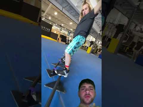 Balloon balloon crushing challenge #bouldering #tricking #parkour #climbing