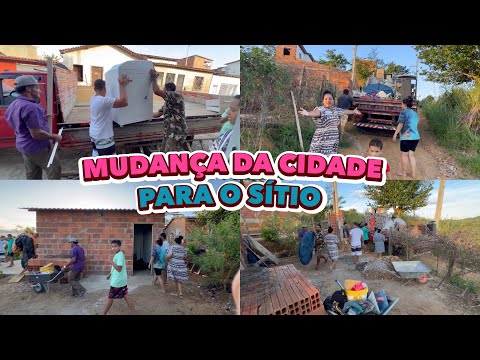 MUDANÇA DA CIDADE PARA O NOSSO SÍTIO,TODA FAMÍLIA REUNIDA PARA O GRANDE DIA,TIA ESTÁ MUITO FELIZ