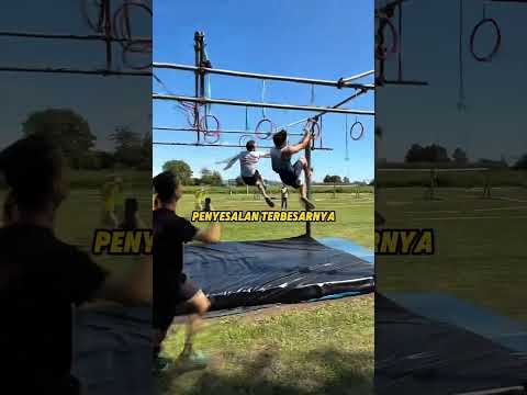 Cowok itu Terlalu Bersemangat hingga Membuat Kesalahan