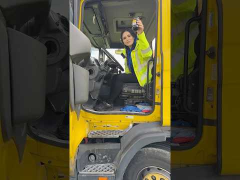 Nie ma to jak kawka ze słoika a jeszcze w takiej scanii to już prawdziwa petarda 😎😅