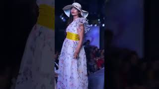 fashion show 🎬.                                                    #fashion #fashionstyle #trending