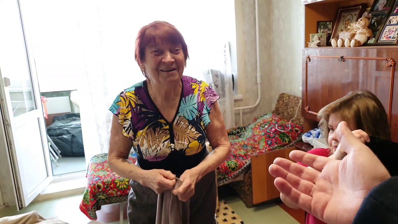 Марина выкидывает мамины вещи Разборки