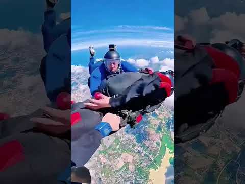 skydiving is good not for frist #skydiving #fun #skydive #lifeisbutadream #soccer  time dangr #ind