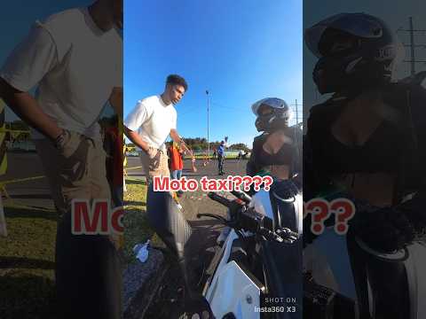 Sígueme s #bikergirl #automobile #cosasdebikers #cosasquepasan #smartphone #parati #humor #biker