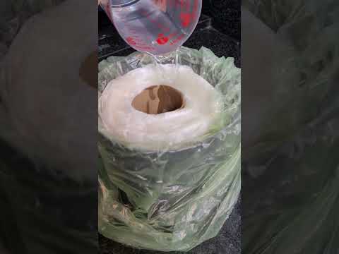 Economize muito cortando papel toalha!! #shortsvideo #dicas #diy #limpeza