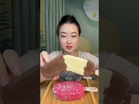 different way to icecream eating
