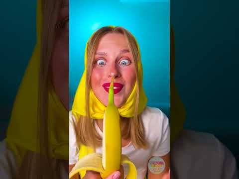 أعطيناهم موزاً مزيفاً! (كانت ردود الفعل مُقززة!) 🤮🍌 #مقلب
