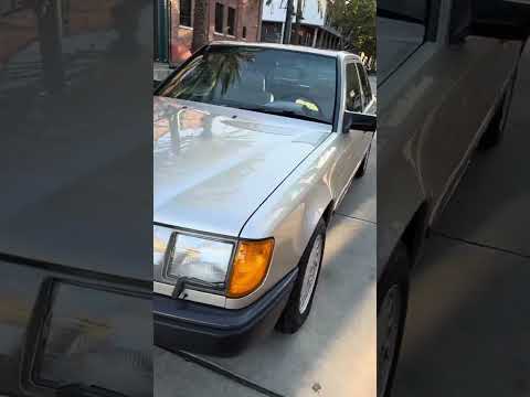 1987 Mercedes-Benz 300E with Just 35k Miles! 😱