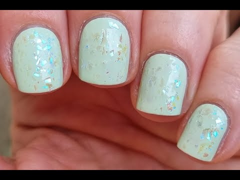 Mint Green Nails With Mermaid Holo Top Coat | Fresh Summer Nail Art 2025