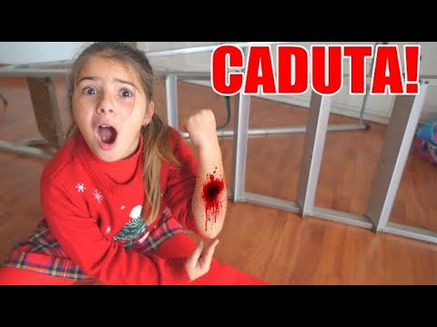 CLAUDIA SI è FATTA MALE CADENDO DALLE SCALE