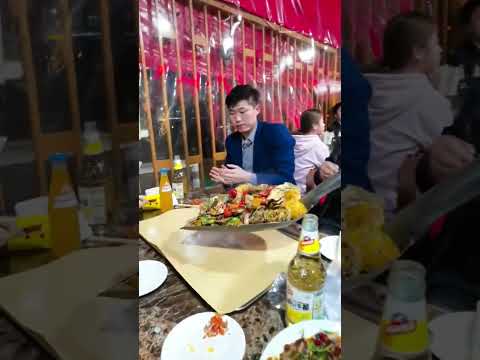 👉 Shovel Seafood — Served the Brutal Way 🦐🔥#yummy #dlicious#shorts