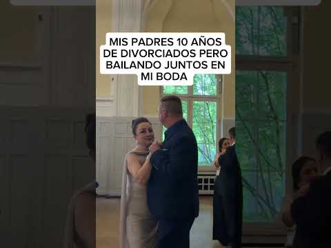 Mis padres divorciados BAILANDO juntos