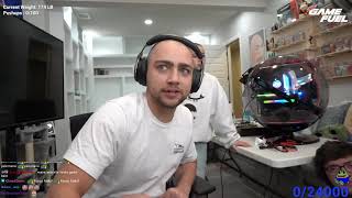 Mizkif gives an inspirational speech to chat