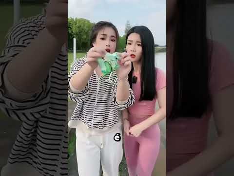 Ela manchou as calças! 😱