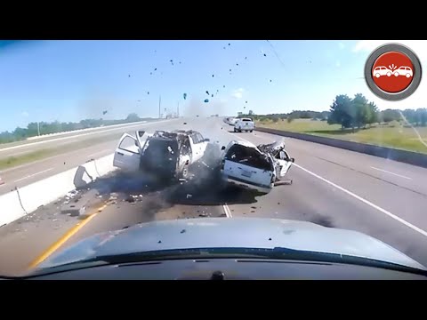 25 Moments When Idiot Drivers Got Instant Karma - Caught on Dashcam