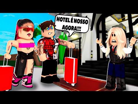 ESPIANDO INTERESSEIROS NO BROOKHAVEN RP ROBLOX