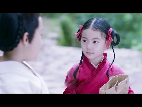 小女孩教會聾啞的小太子說話，小太子長大後把她寵上天！
