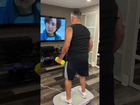 I LOVE HIS DANCING LOL