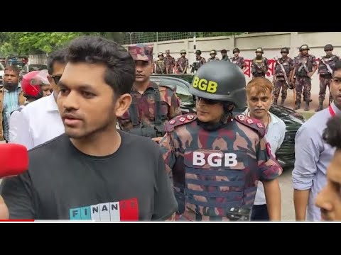 ক্যামেরা বন্ধ করতে বলে সাংবাদিকের তোপের মুখে পড়লেন বিজিবি সদস্য