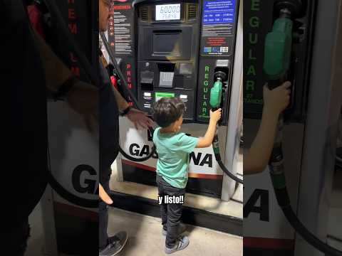 Asi APRENDIO a echarle GASOLINA ??