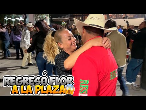 Regresó FLOR a la plaza!🤩🎉 #virales #plaza #laliber #cumbia