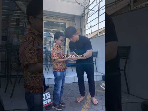 neneknya muda banget 😭