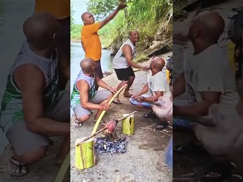 Cưới đau cả bụng cả nhà ơi