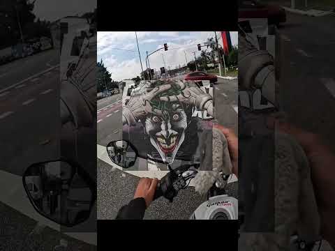 Pov: Você tem uma moto, e vc não é normal😅 Comenta ai! #humor #memes