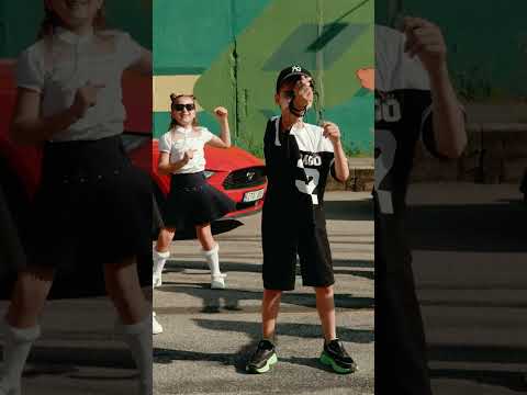 Nicole Iacobciuc & Agatha Poyarkova - Sigma Boy