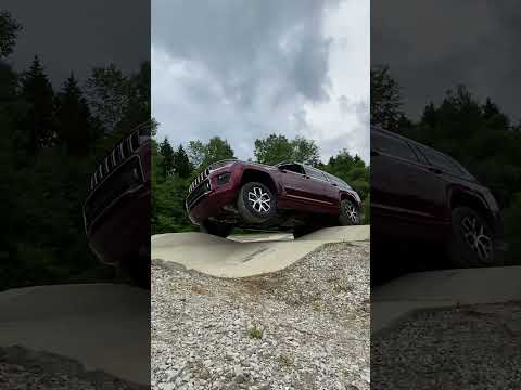 New 2021 Jeep Grand Cherokee L On The Camel Humps! #Shorts