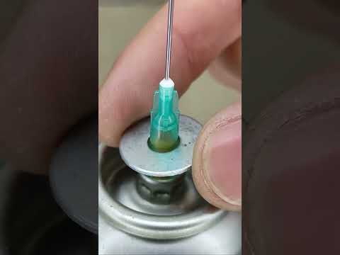 Обязательно запомни эту хитрость! Как можно легко сделать клапан для аэрозольного баллона? #shorts