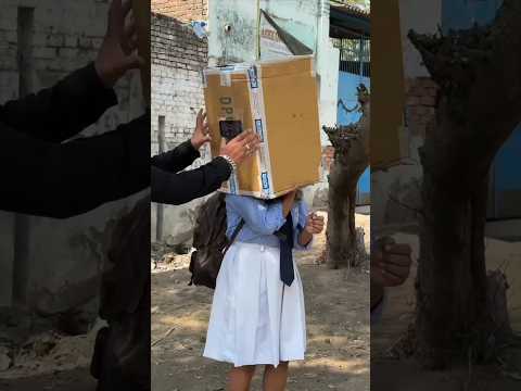 लड़की रोज स्कूल बंद करती बॉयफ्रेंड के साथ ? | #school #boyfriend #shorts