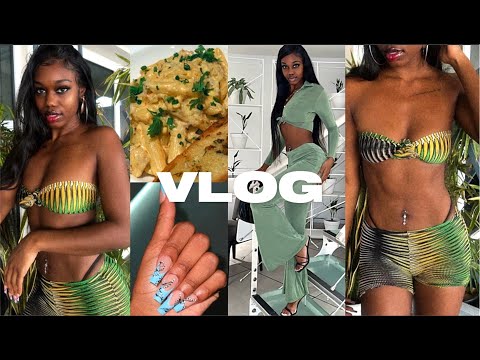 WEEKLY VLOG ♡ | Shooting content, boat cruise, clubbing, brunch, new nails, new FN package & more!