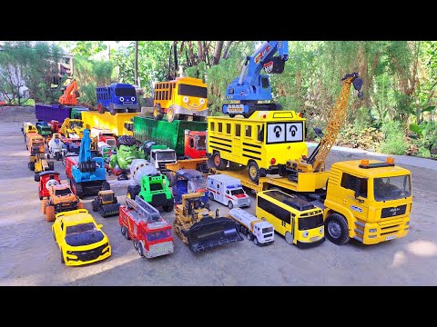 Mobil Truk Tronton Panjang Temukan Mobil Mobilan Balap, Mobil Polisi, Excavator, Mobil Tangki